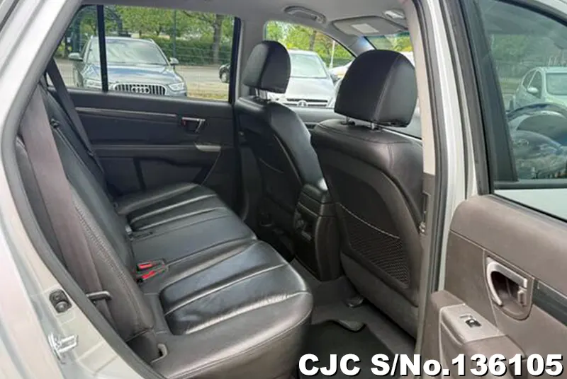 Hyundai Santa FE in Silver for Sale Image 8