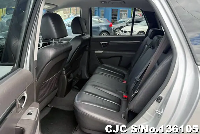 Hyundai Santa FE in Silver for Sale Image 9