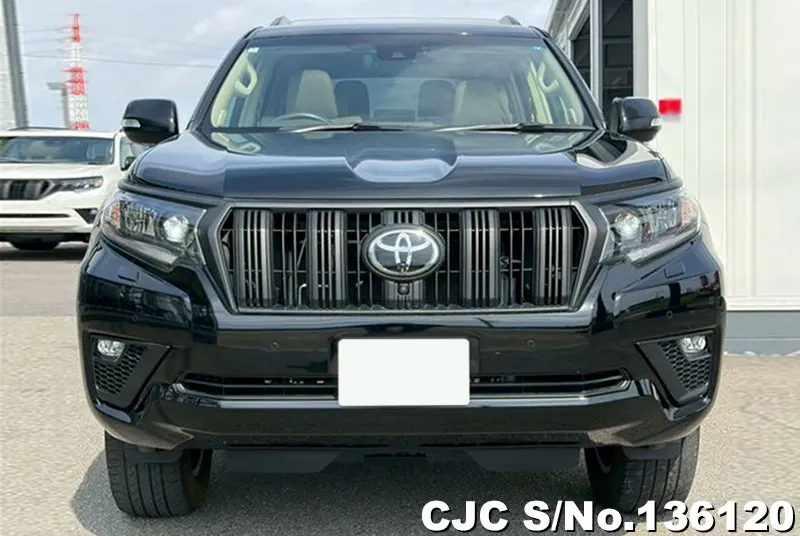 Toyota Land Cruiser Prado in Black for Sale Image 2