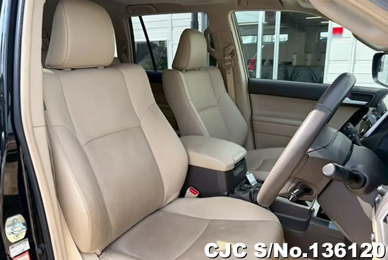 Toyota Land Cruiser Prado in Black for Sale Image 9