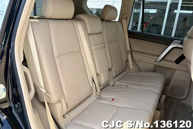 Toyota Land Cruiser Prado in Black for Sale Image 10