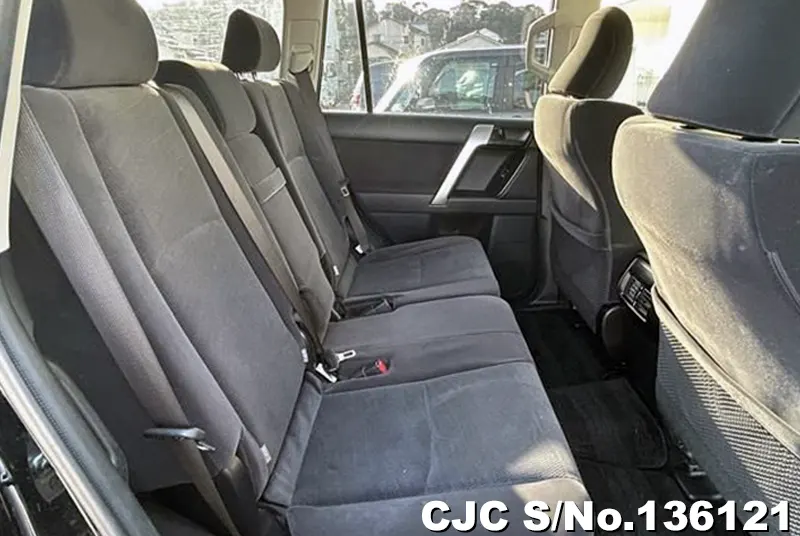 Toyota Land Cruiser Prado in Black for Sale Image 6