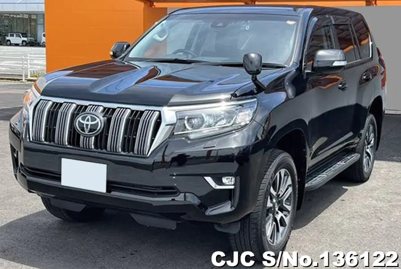 Toyota Land Cruiser Prado in Black for Sale Image 3