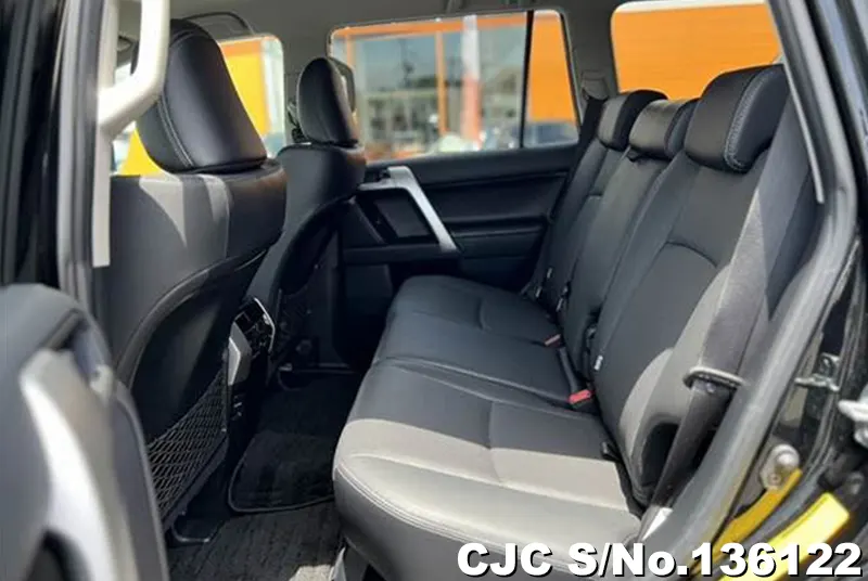 Toyota Land Cruiser Prado in Black for Sale Image 14