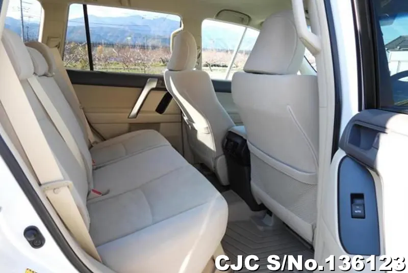 Toyota Land Cruiser Prado in Pearl for Sale Image 10