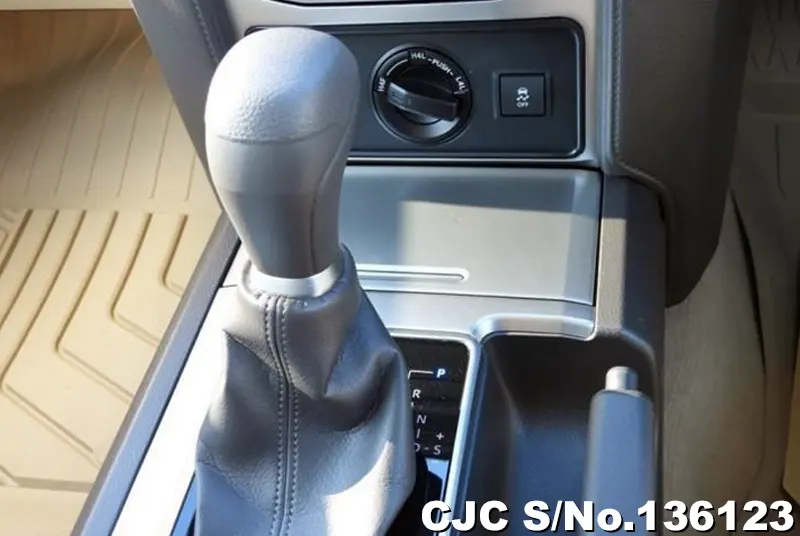 Toyota Land Cruiser Prado in Pearl for Sale Image 12