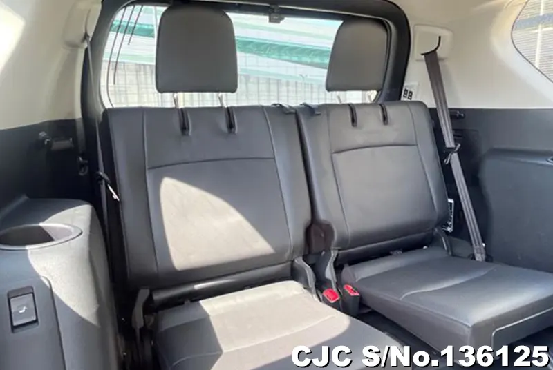 Toyota Land Cruiser Prado in Pearl for Sale Image 6