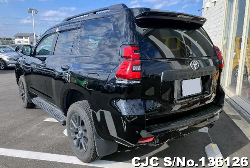Toyota Land Cruiser Prado in Black for Sale Image 1