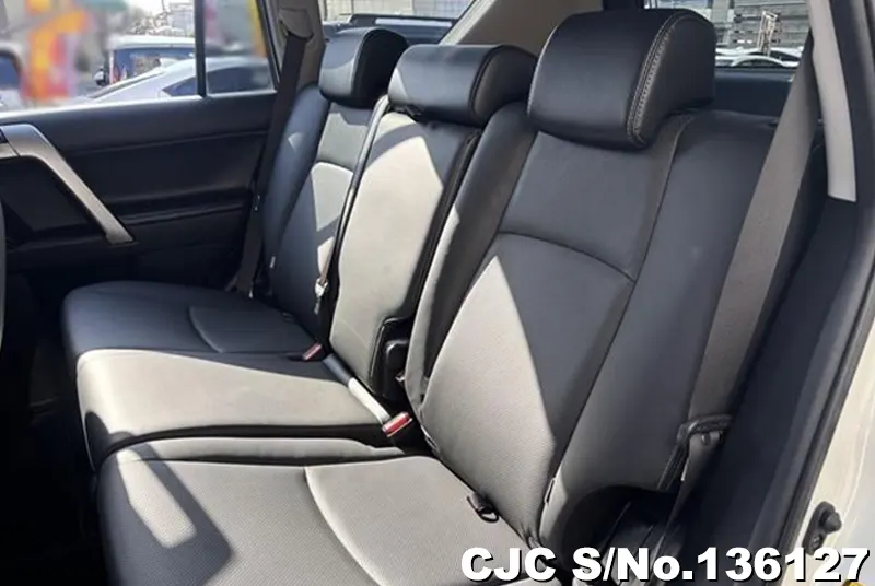 Toyota Land Cruiser Prado in Black for Sale Image 12