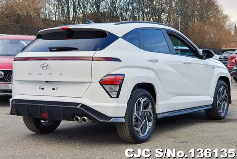Hyundai Kona  in White for Sale Image 2