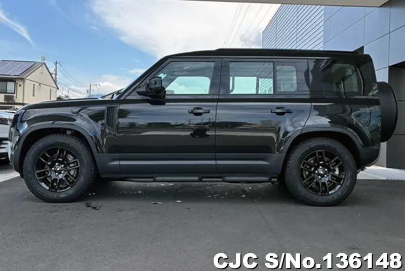 Land Rover Defender in Black for Sale Image 6
