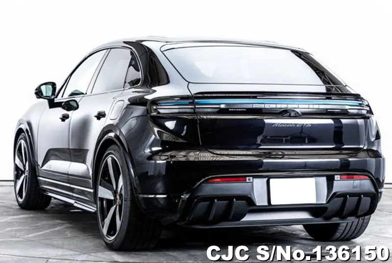 Porsche Macan in Black for Sale Image 1