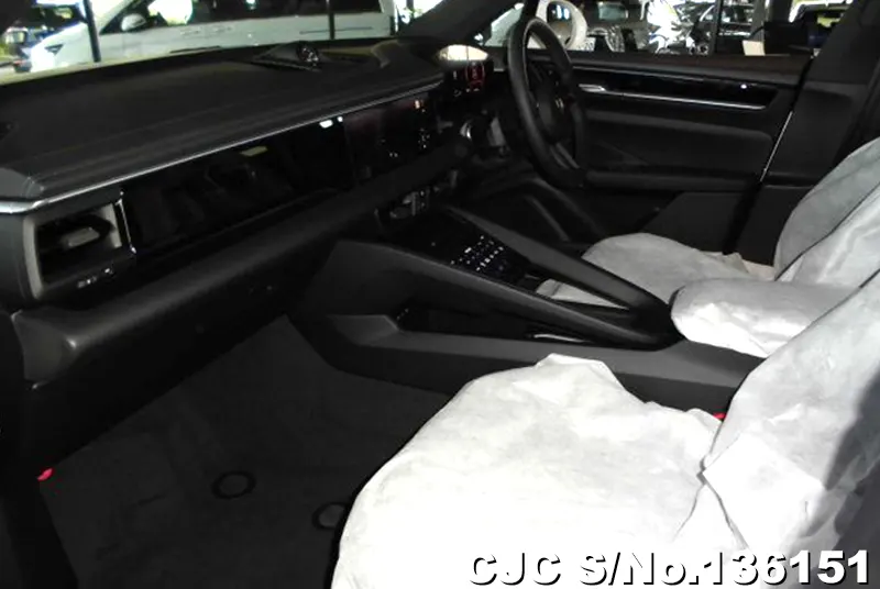 Porsche Macan in White for Sale Image 8