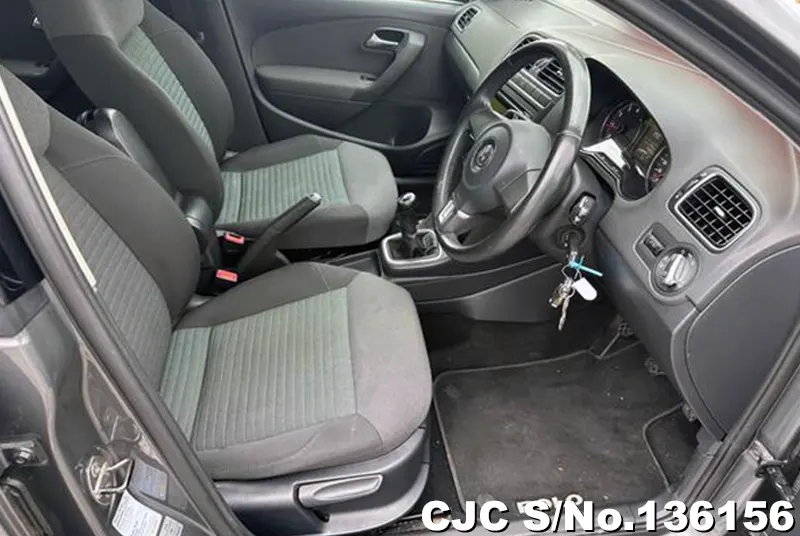 Volkswagen Polo in Gray for Sale Image 9