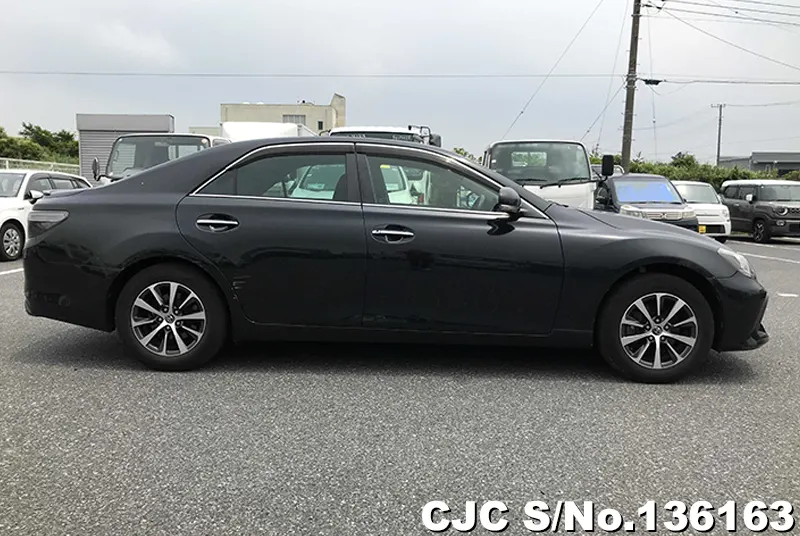 Toyota Mark X in Black for Sale Image 6