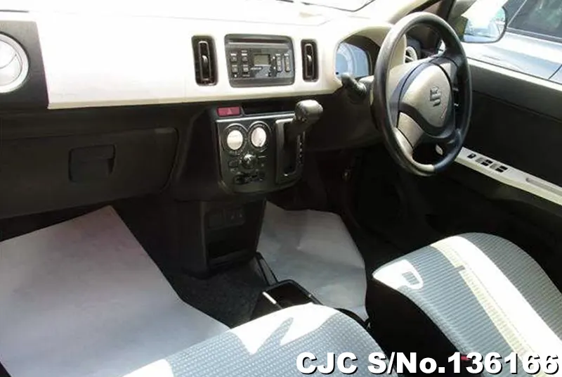 Suzuki Alto in Silver for Sale Image 5