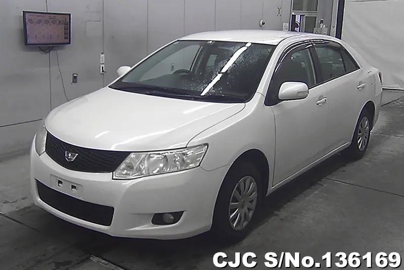 Toyota Allion in White for Sale Image 3