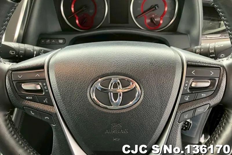 Toyota Alphard in Black for Sale Image 3