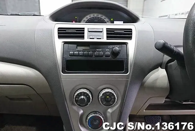 Toyota Belta in White for Sale Image 6
