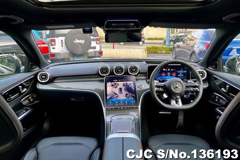 Mercedes Benz C Class in Black for Sale Image 4