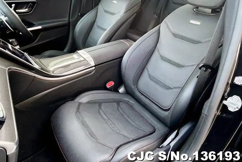 Mercedes Benz C Class in Black for Sale Image 7