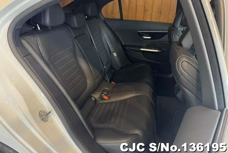 Mercedes Benz C Class in White for Sale Image 12