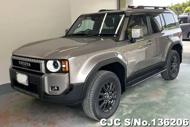 Toyota Land Cruiser 250 in Gray for Sale Image 3