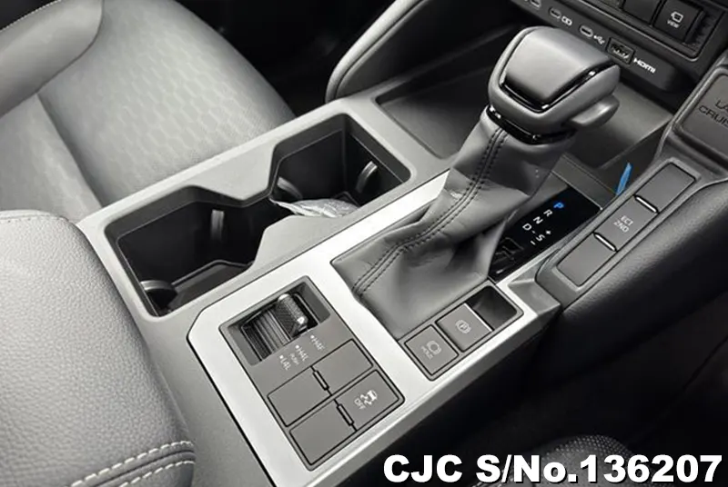 Toyota Land Cruiser 250 in Black for Sale Image 13