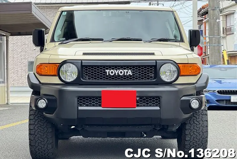 Toyota FJ Cruiser in Brown for Sale Image 4