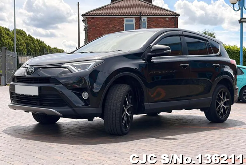 Toyota Rav4 in Black for Sale Image 3