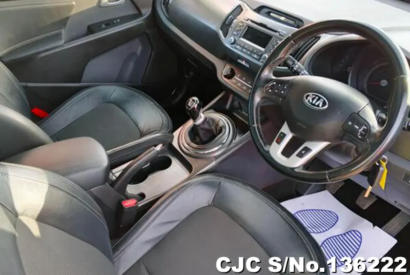 Kia Sportage in Silver for Sale Image 7