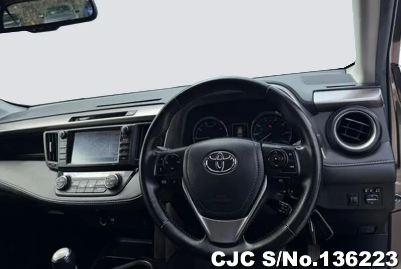 Toyota Rav4 in Beige for Sale Image 7