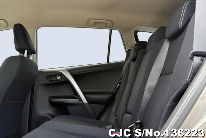 Toyota Rav4 in Beige for Sale Image 12