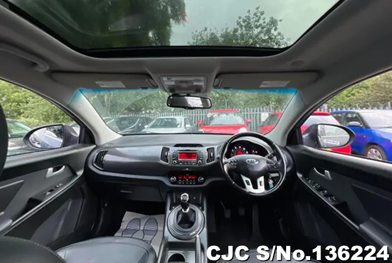Kia Sportage in Silver for Sale Image 9