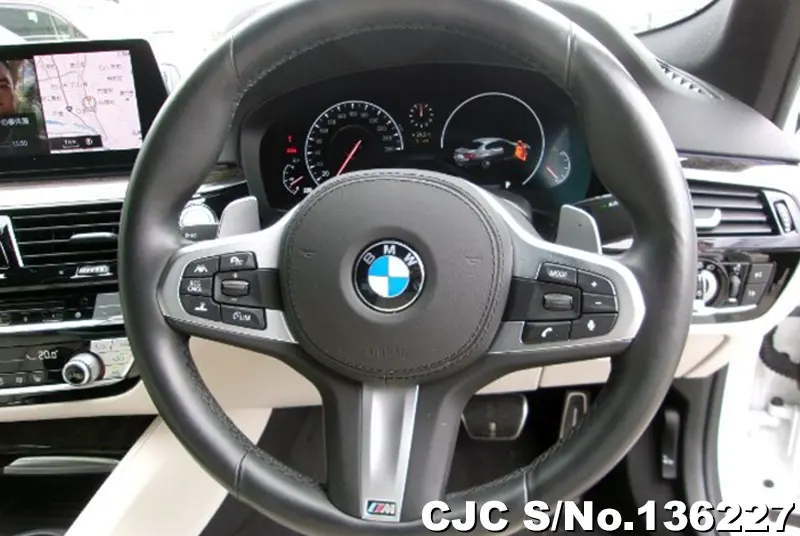 BMW 5 Series in White for Sale Image 9