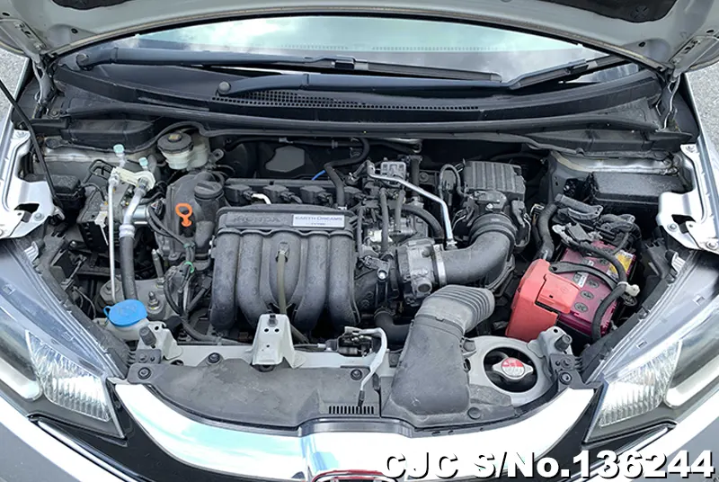 Honda Fit in Silver for Sale Image 14