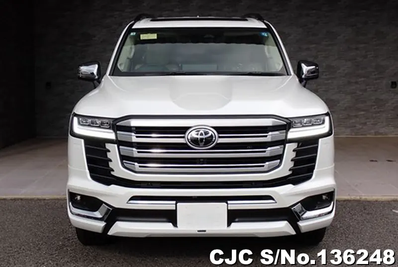 Toyota Land Cruiser in Pearl for Sale Image 4
