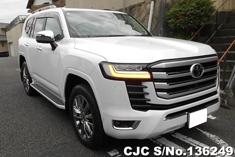 Toyota / Land Cruiser 2026