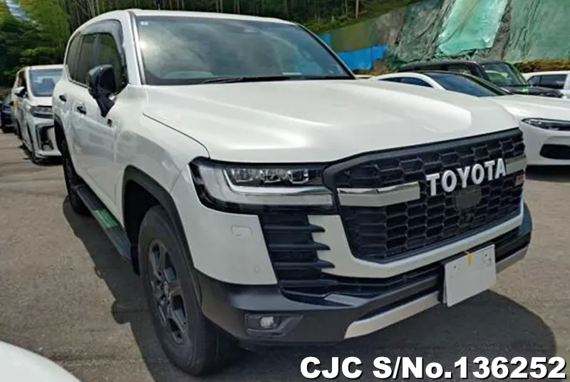 Toyota / Land Cruiser 2025