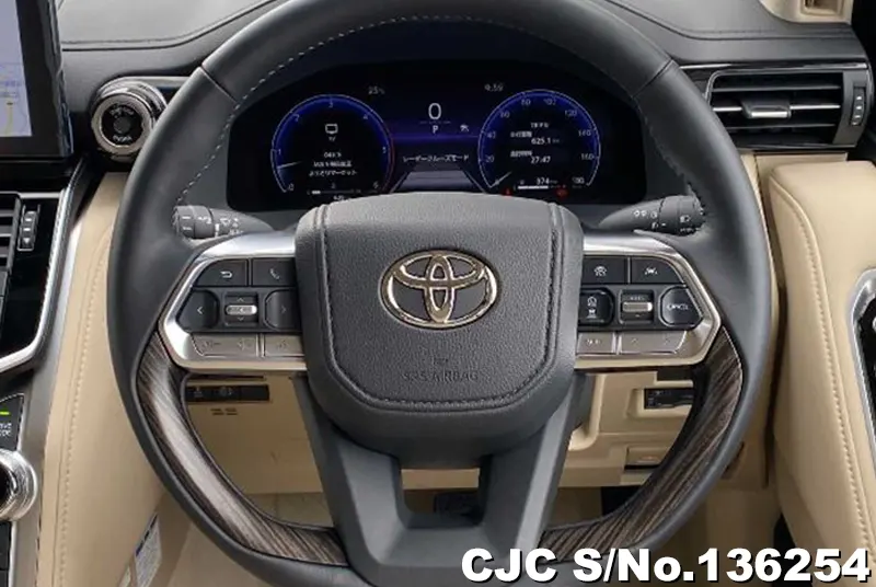 Toyota Land Cruiser in Pearl for Sale Image 9
