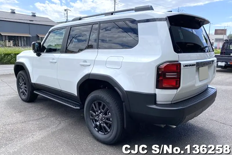 Toyota Land Cruiser 250 in Pearl for Sale Image 1