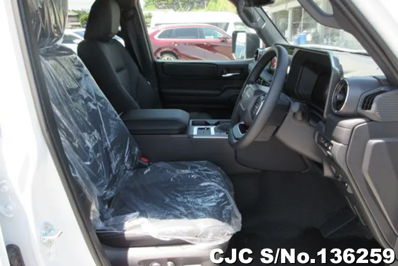 Toyota Land Cruiser 250 in Pearl for Sale Image 3