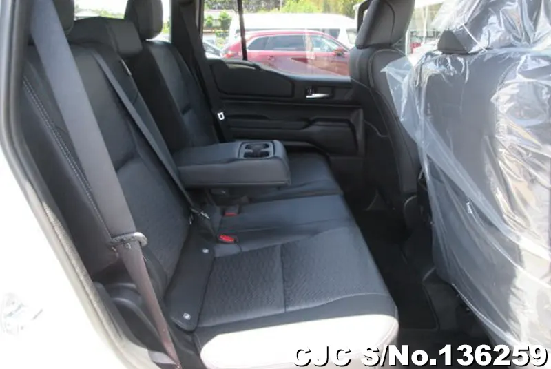 Toyota Land Cruiser 250 in Pearl for Sale Image 4
