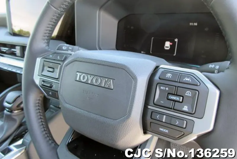 Toyota Land Cruiser 250 in Pearl for Sale Image 5