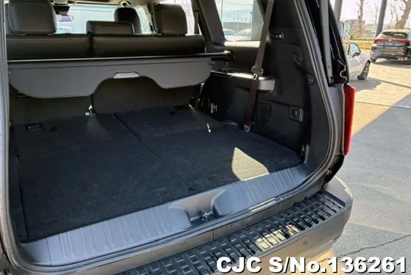 Toyota Land Cruiser 250 in Black for Sale Image 6