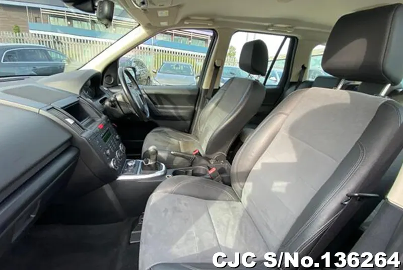 Land Rover Freelander in Gray for Sale Image 9