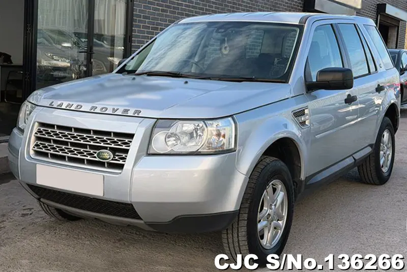 Land Rover Freelander in Silver for Sale Image 3