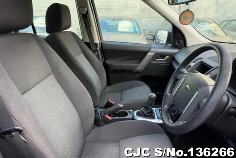 Land Rover Freelander in Silver for Sale Image 10