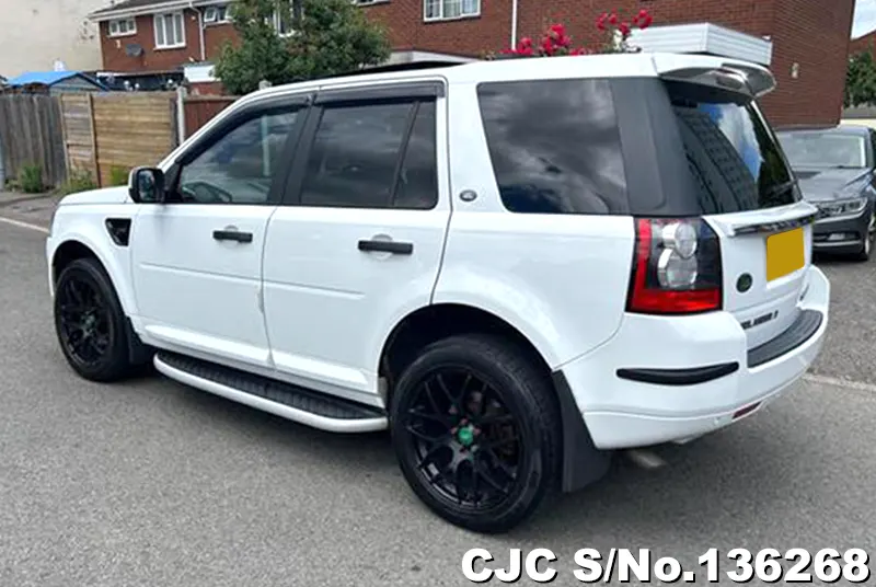 Land Rover Freelander in White for Sale Image 1