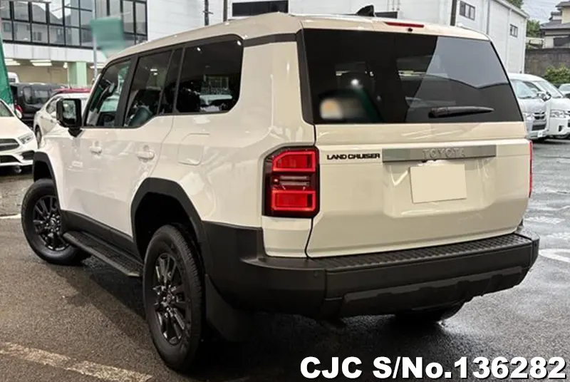 Toyota Land Cruiser 250 in Pearl for Sale Image 1